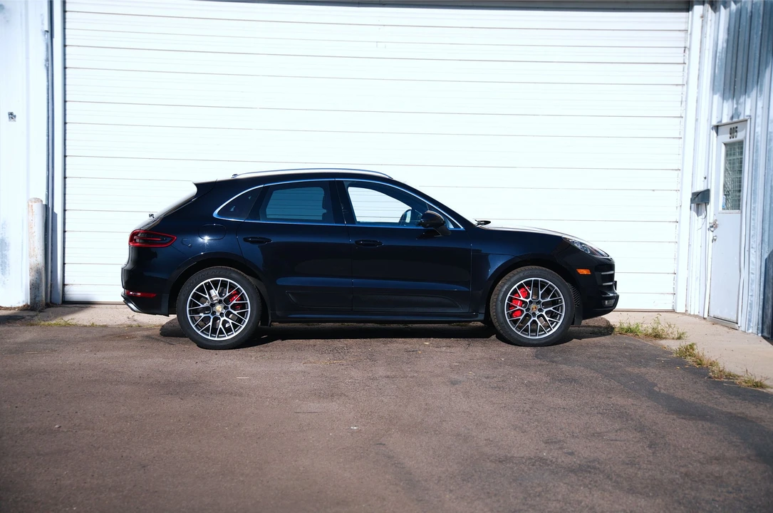 2016 Porsche Macan Turbo - Image 6 of 30