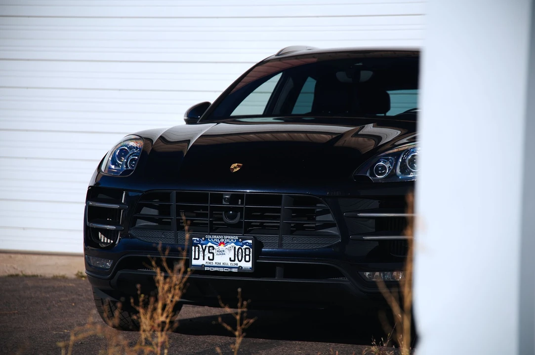 2016 Porsche Macan Turbo - Image 12 of 30