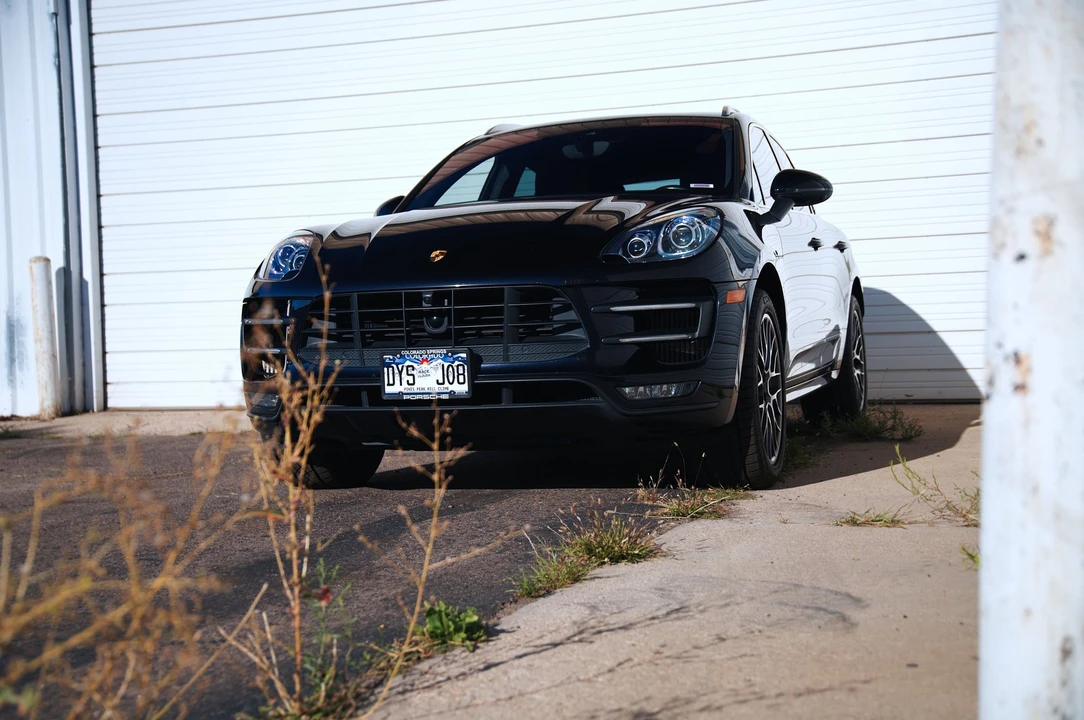2016 Porsche Macan Turbo - Image 13 of 30