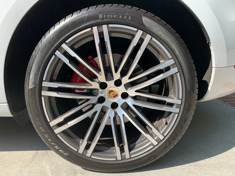 2016 Porsche Macan Turbo - Image 5 of 31