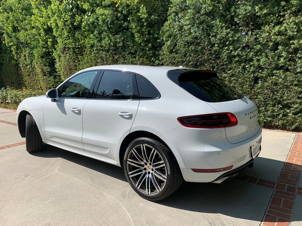 2016 Porsche Macan Turbo - Image 6 of 31