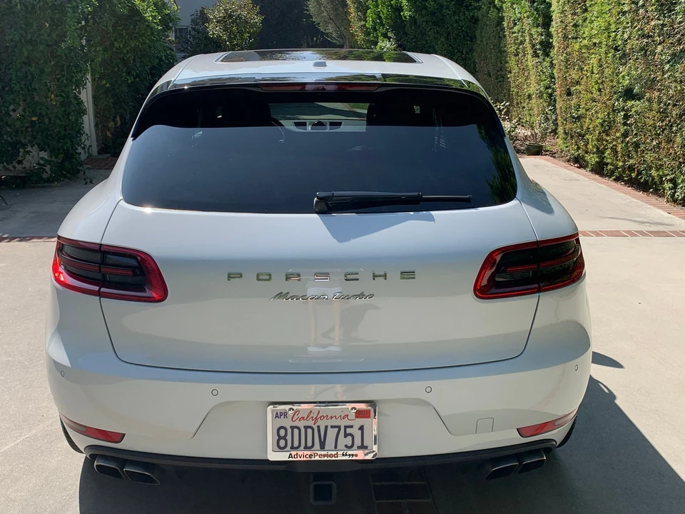 2016 Porsche Macan Turbo - Image 11 of 31