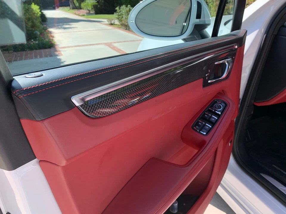 2016 Porsche Macan Turbo - Image 16 of 31