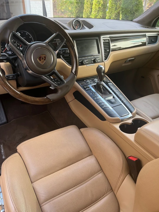 2016 Porsche Macan Turbo - Image 3 of 13