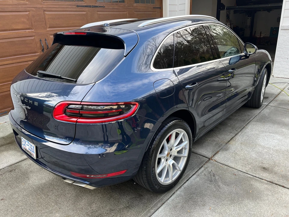 2016 Porsche Macan Turbo - Image 11 of 13