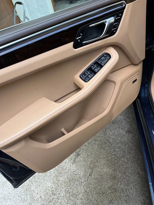 2016 Porsche Macan Turbo - Image 9 of 13