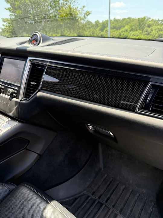 2016 Porsche Macan Turbo - Image 21 of 27