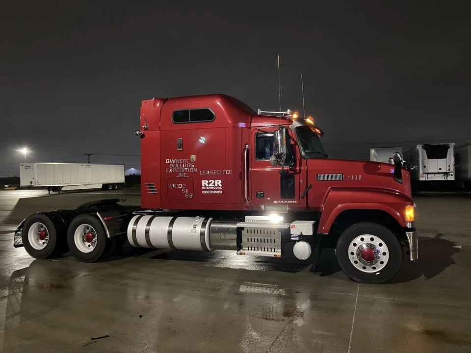 2016 Mack - Image 15 of 21