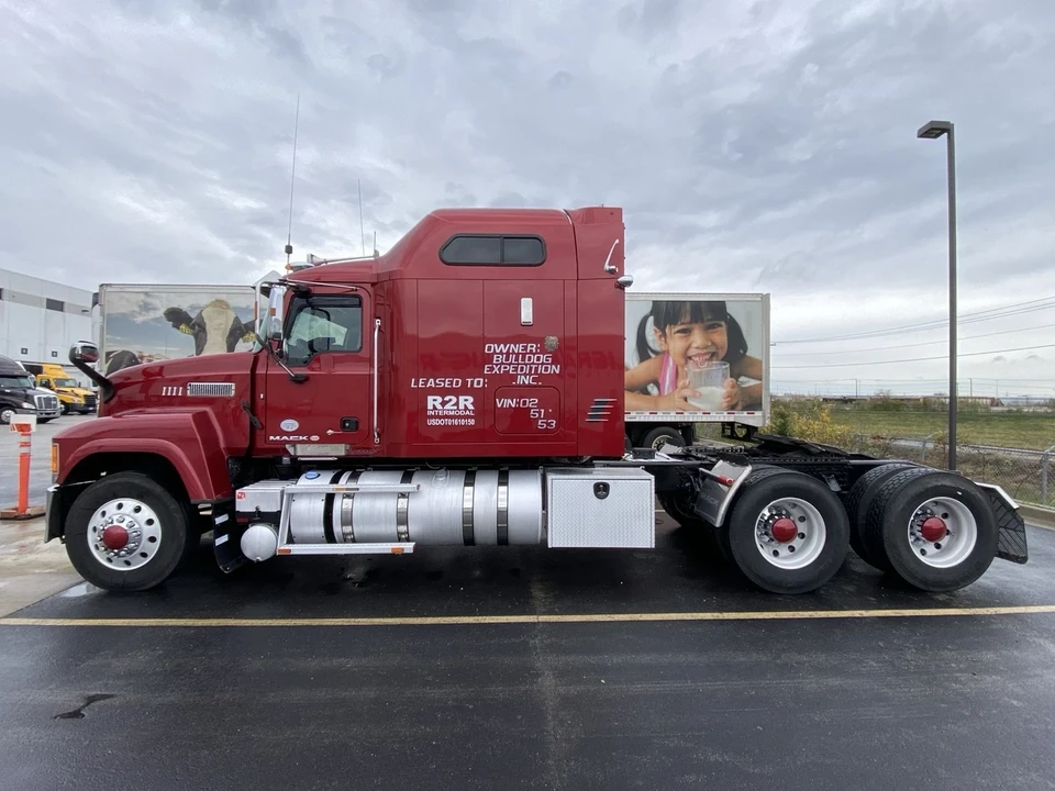 2016 Mack - Image 3 of 21