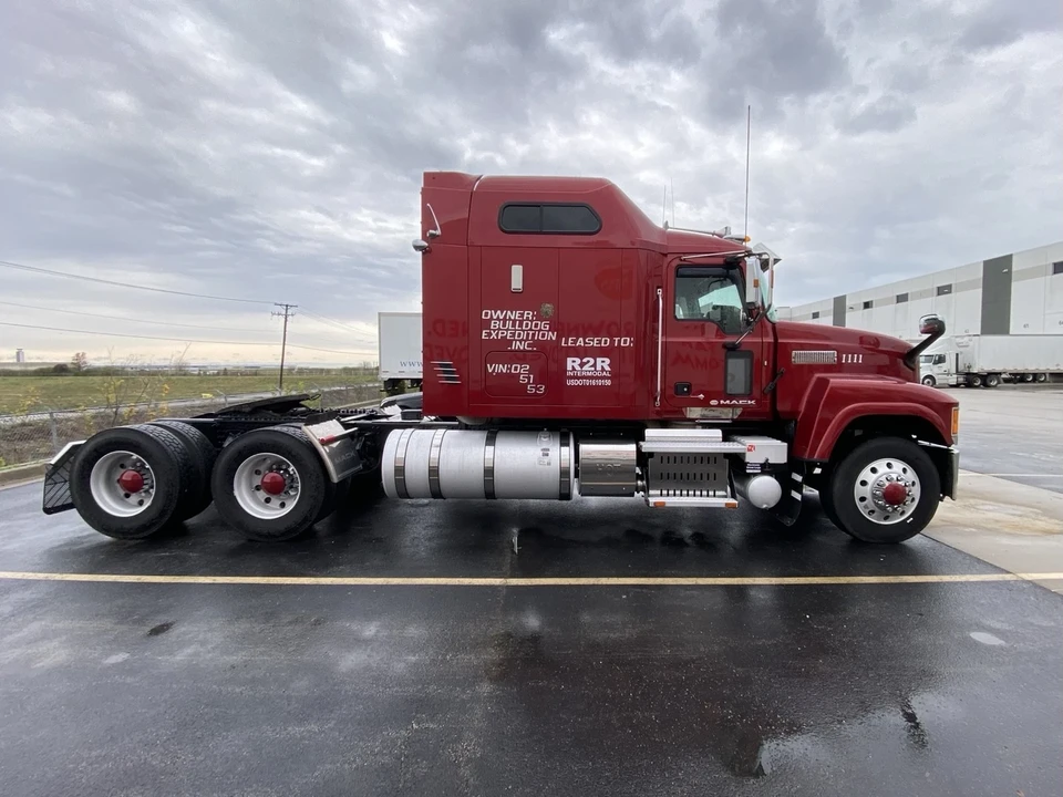 2016 Mack - Image 4 of 21