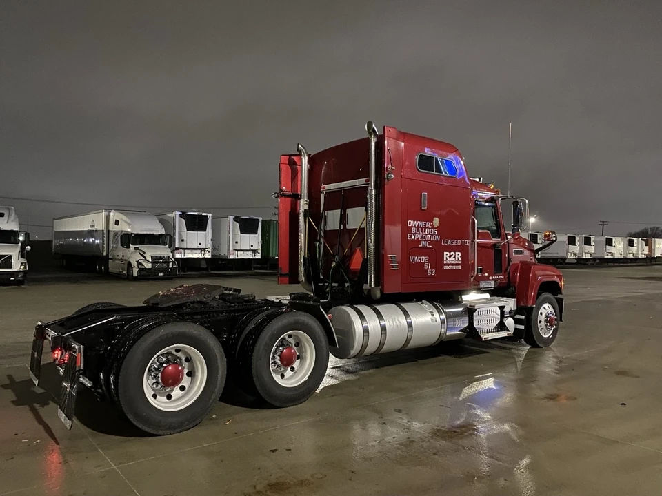 2016 Mack - Image 14 of 21