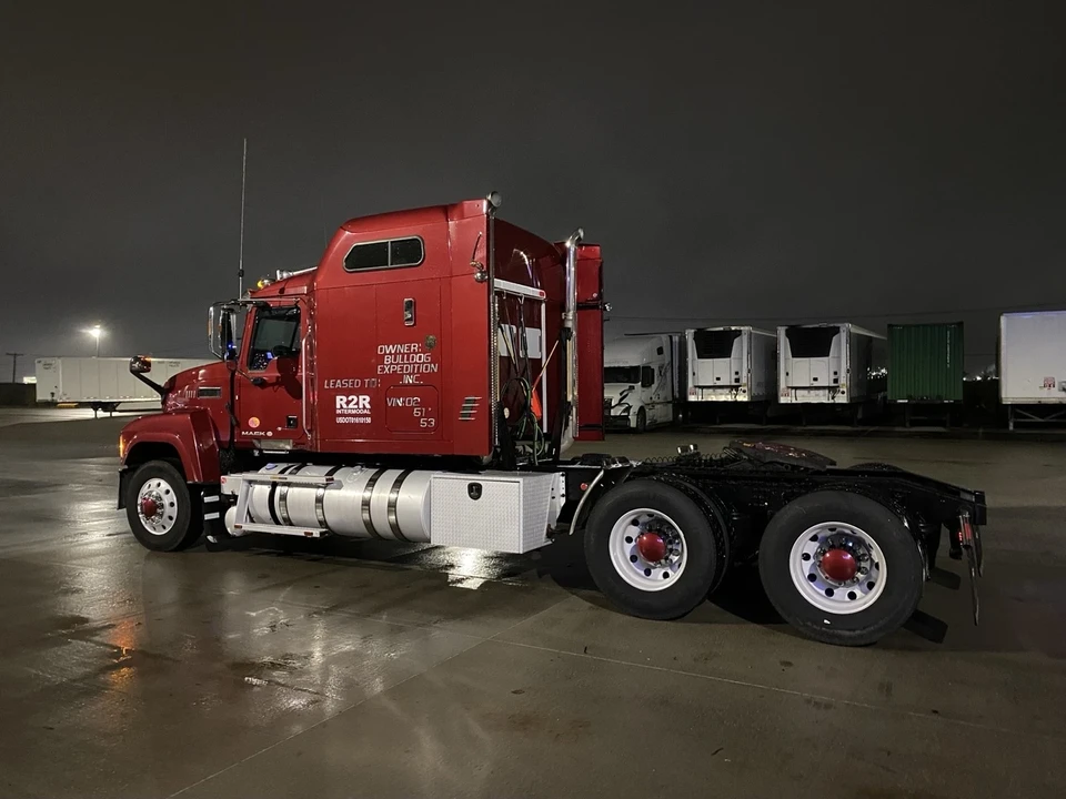 2016 Mack - Image 16 of 21
