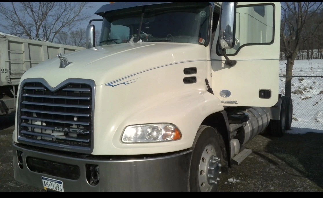 2016 Mack - Image 7 of 21