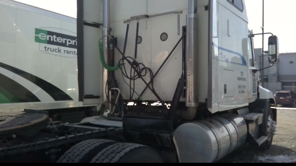 2016 Mack - Image 8 of 21