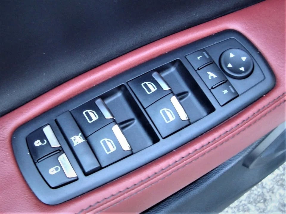 2016 Maserati Ghibli 3rd Gen - Image 14 of 20