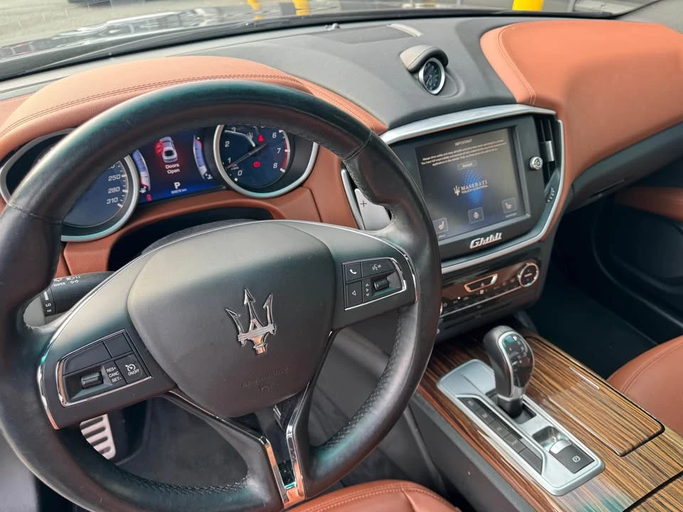 2016 Maserati Ghibli 3rd Gen - Image 10 of 14