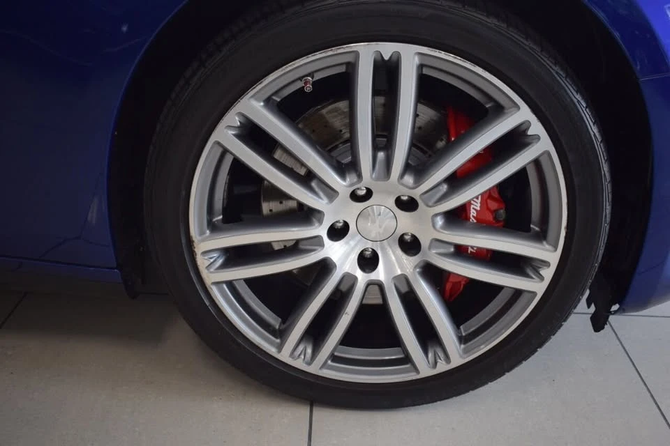 2016 Maserati Ghibli 3rd Gen - Image 13 of 19