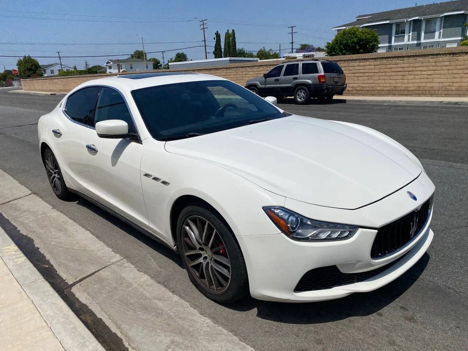 2016 Maserati Ghibli 3rd Gen - Image 2 of 21