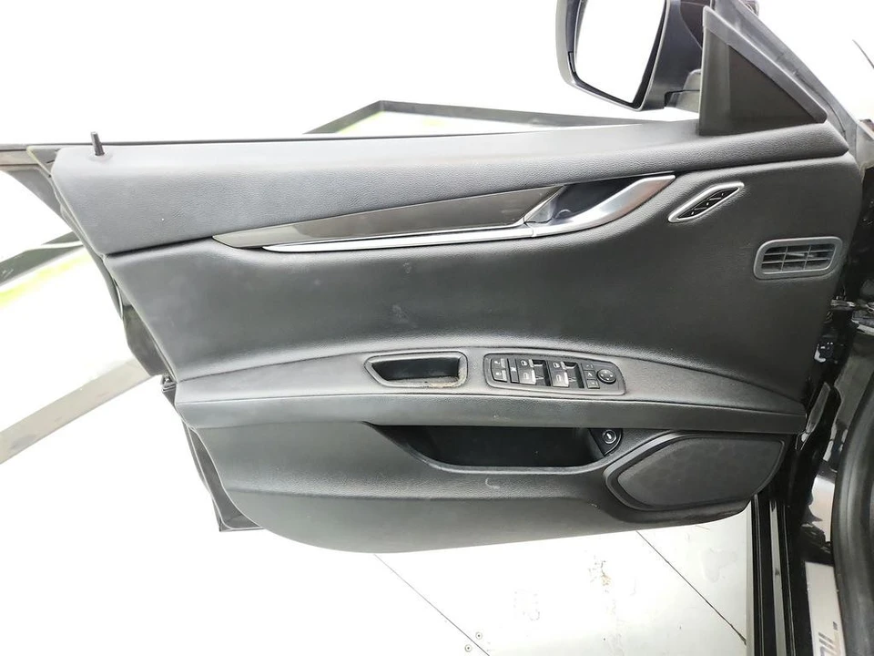 2016 Maserati Ghibli 3rd Gen - Image 23 of 31