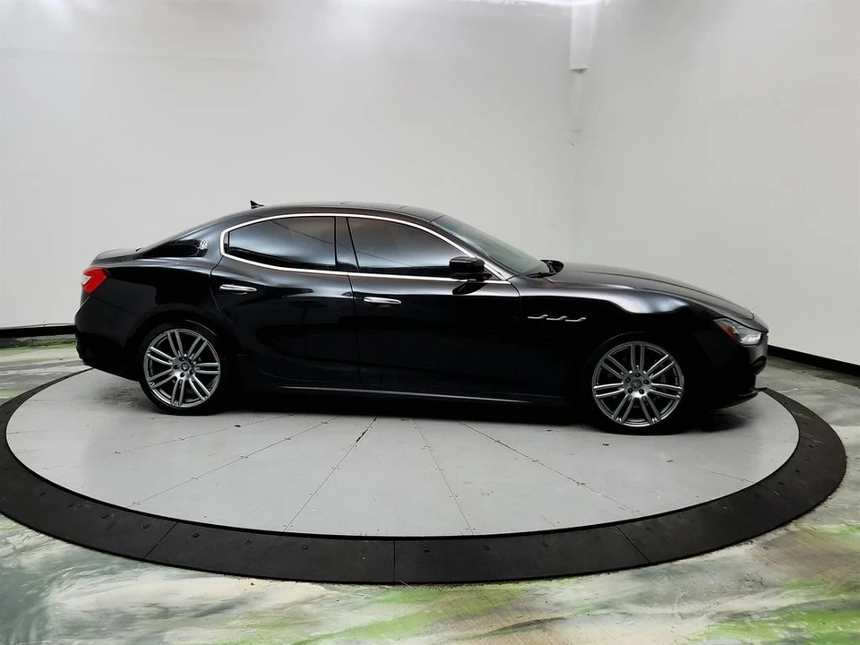 2016 Maserati Ghibli 3rd Gen - Image 4 of 31