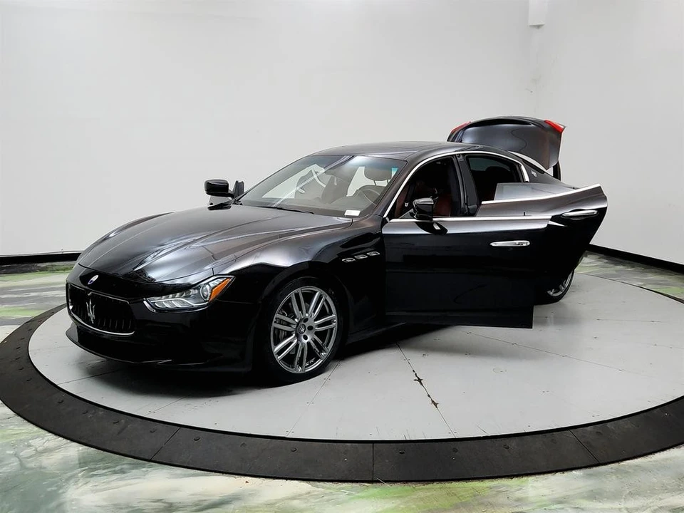 2016 Maserati Ghibli 3rd Gen - Image 9 of 31
