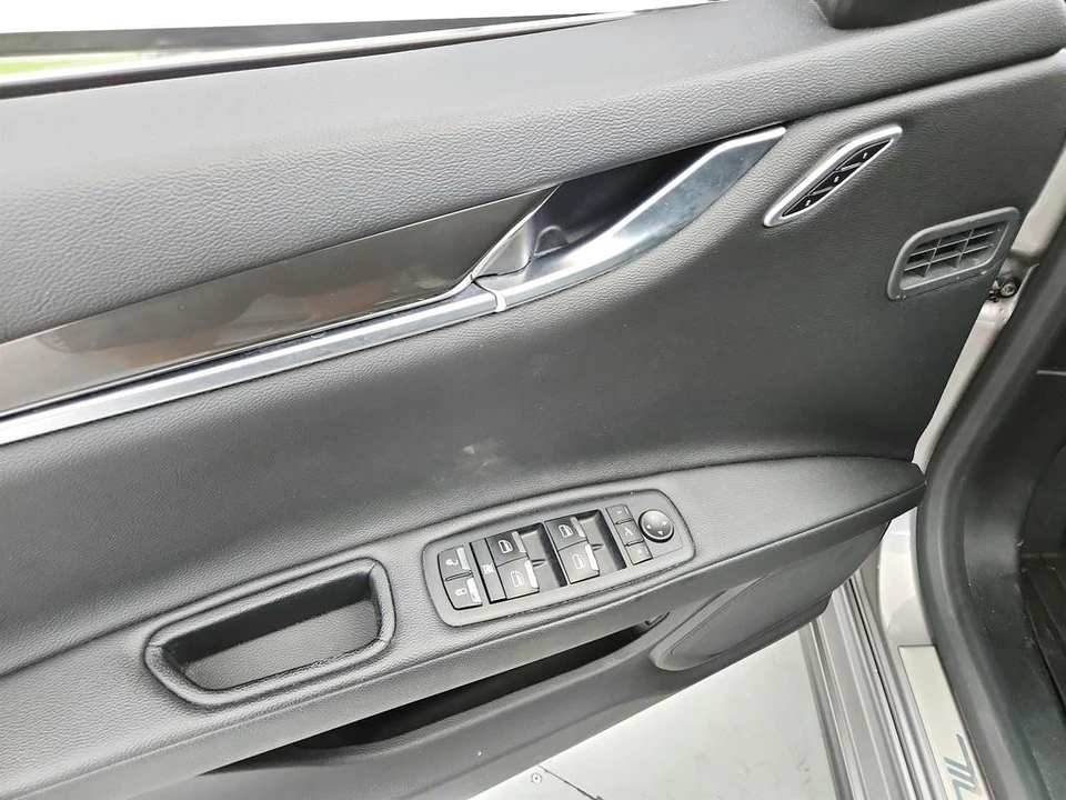 2016 Maserati Ghibli 3rd Gen - Image 22 of 31
