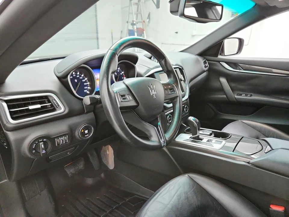 2016 Maserati Ghibli 3rd Gen - Image 13 of 31