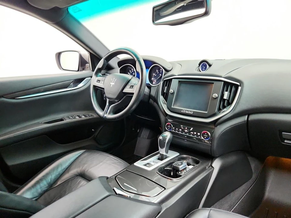 2016 Maserati Ghibli 3rd Gen - Image 26 of 31