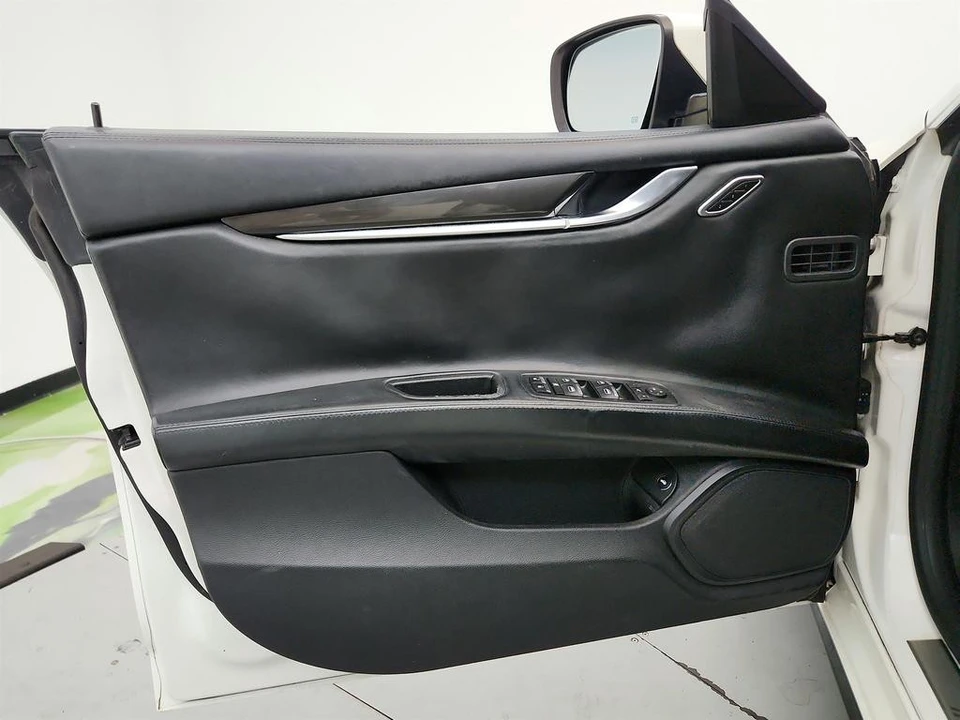 2016 Maserati Ghibli 3rd Gen - Image 23 of 31