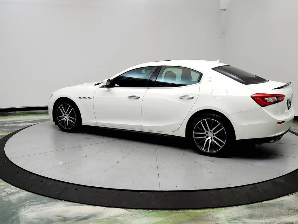 2016 Maserati Ghibli 3rd Gen - Image 7 of 31