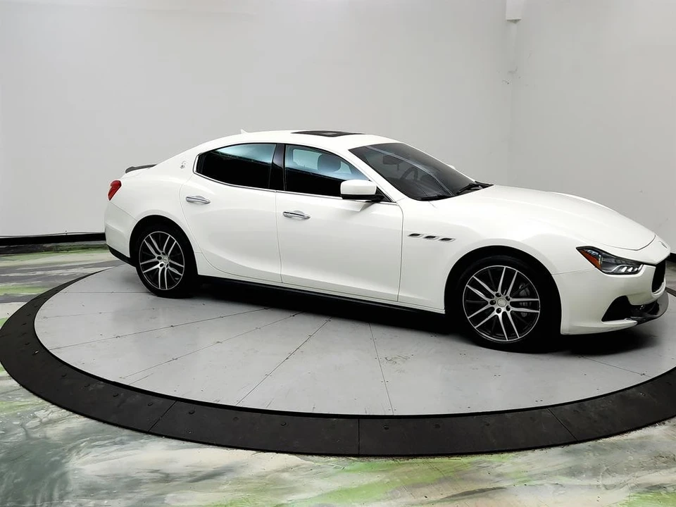 2016 Maserati Ghibli 3rd Gen - Image 3 of 31