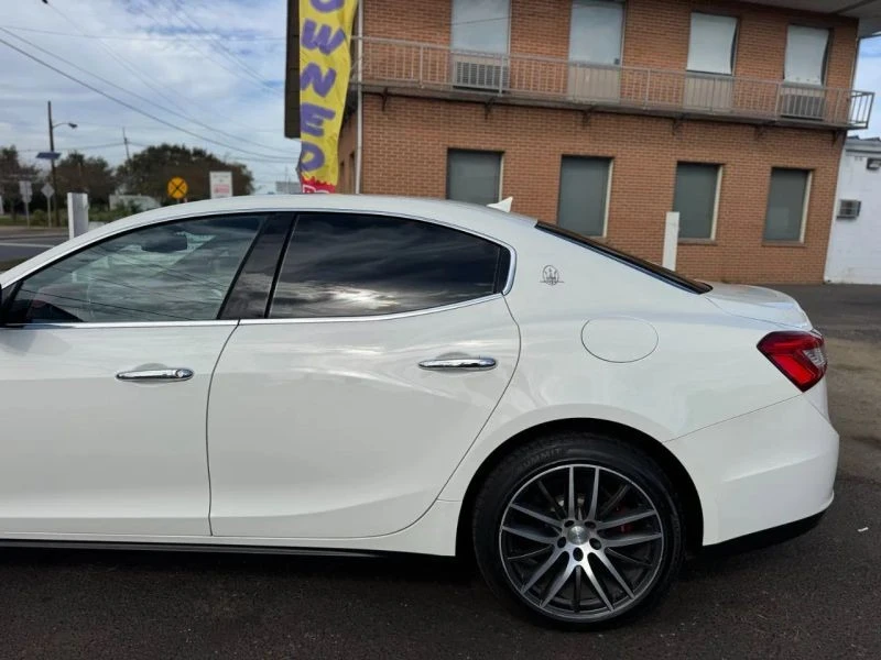 2016 Maserati Ghibli 3rd Gen - Image 9 of 12