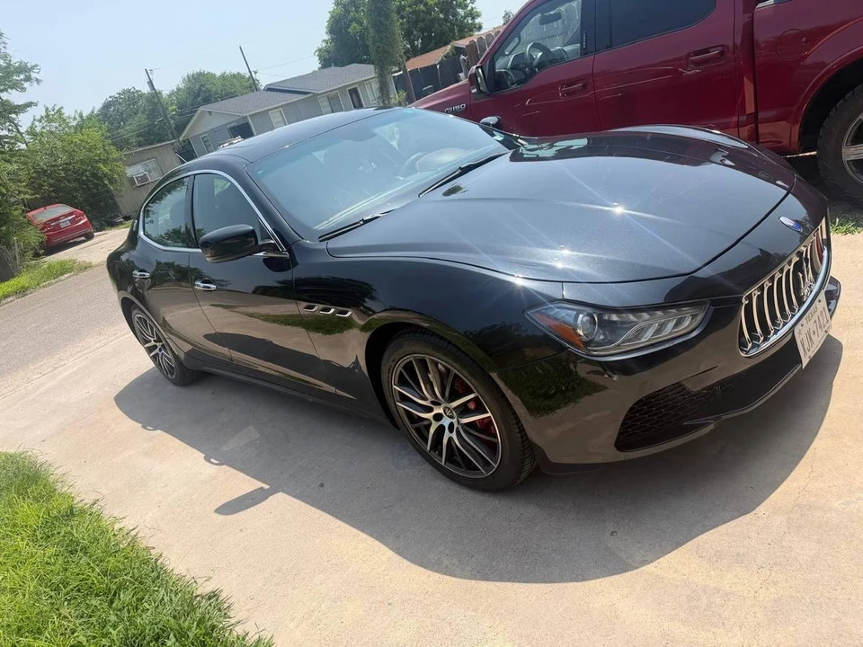 2016 Maserati Ghibli 3rd Gen - Image 2 of 10