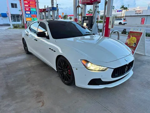 2016 Maserati Ghibli GT Sedan 4D