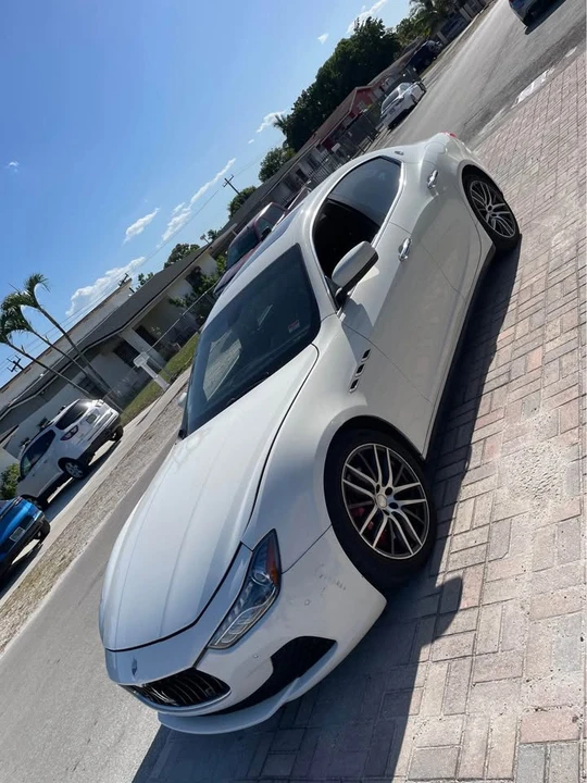 2016 Maserati Ghibli 3rd Gen - Image 4 of 8