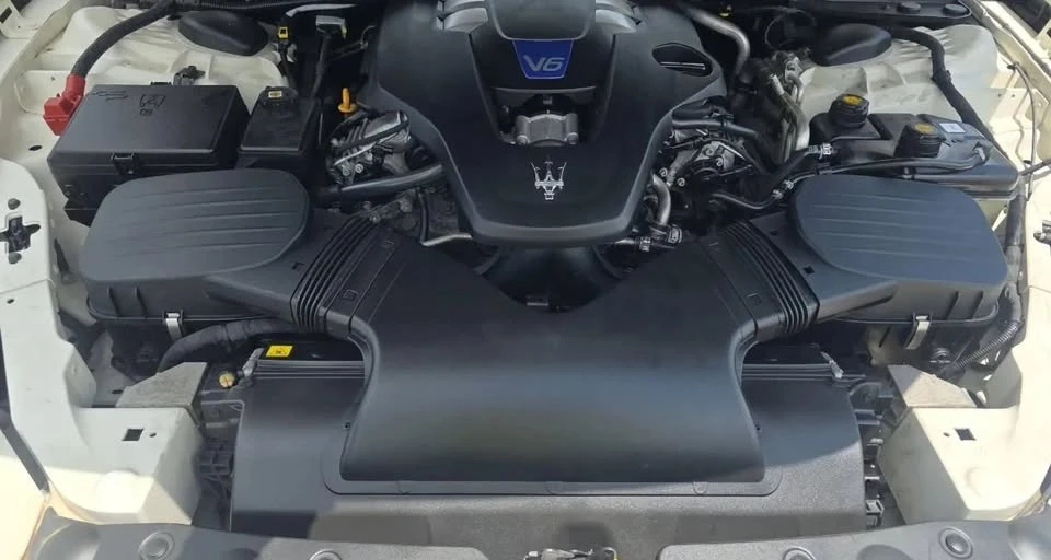 2016 Maserati Ghibli 3rd Gen - Image 15 of 20