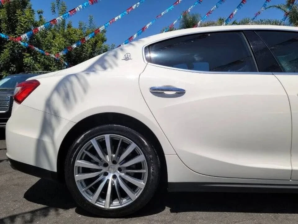 2016 Maserati Ghibli 3rd Gen - Image 16 of 20