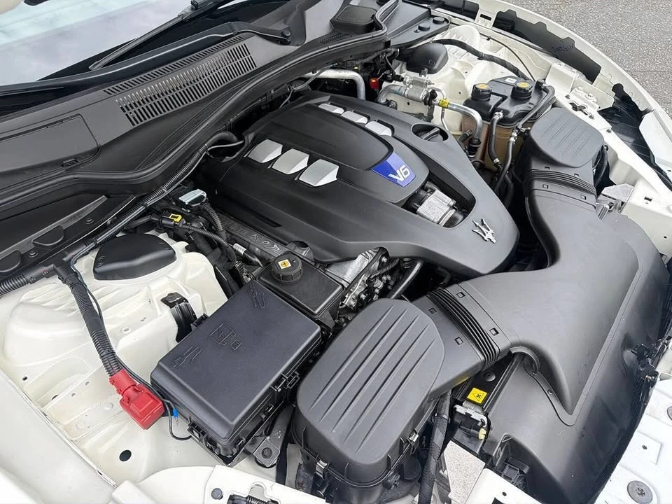 2016 Maserati Ghibli 3rd Gen - Image 12 of 20