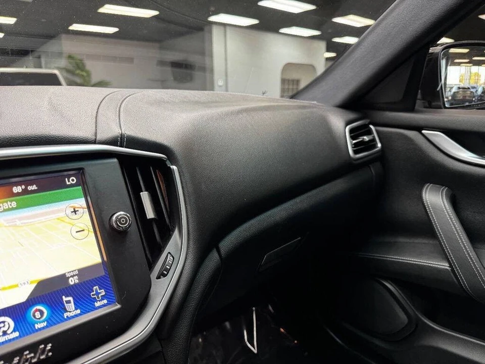 2016 Maserati Ghibli 3rd Gen - Image 27 of 31