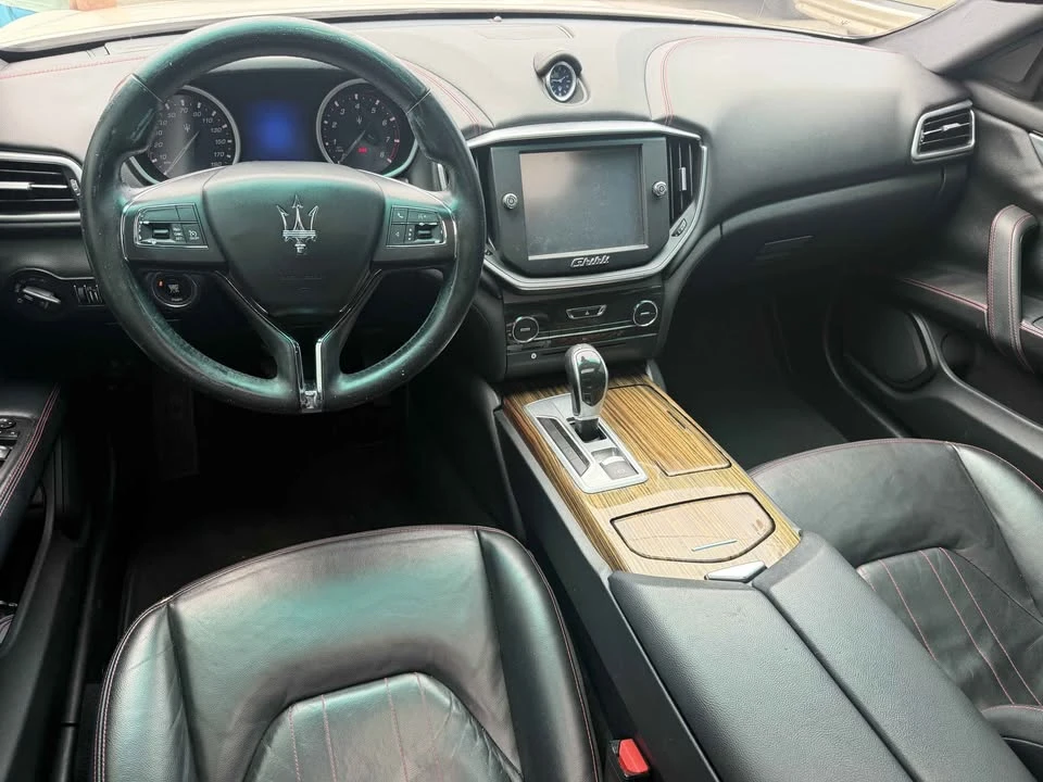 2016 Maserati Ghibli 3rd Gen - Image 8 of 10