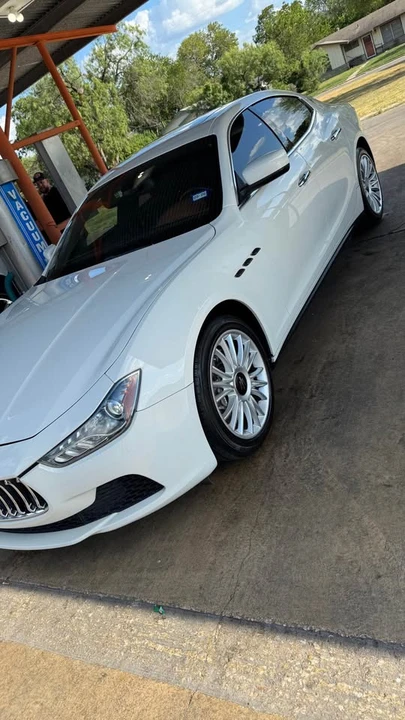 2016 Maserati Ghibli 3rd Gen - Image 2 of 5
