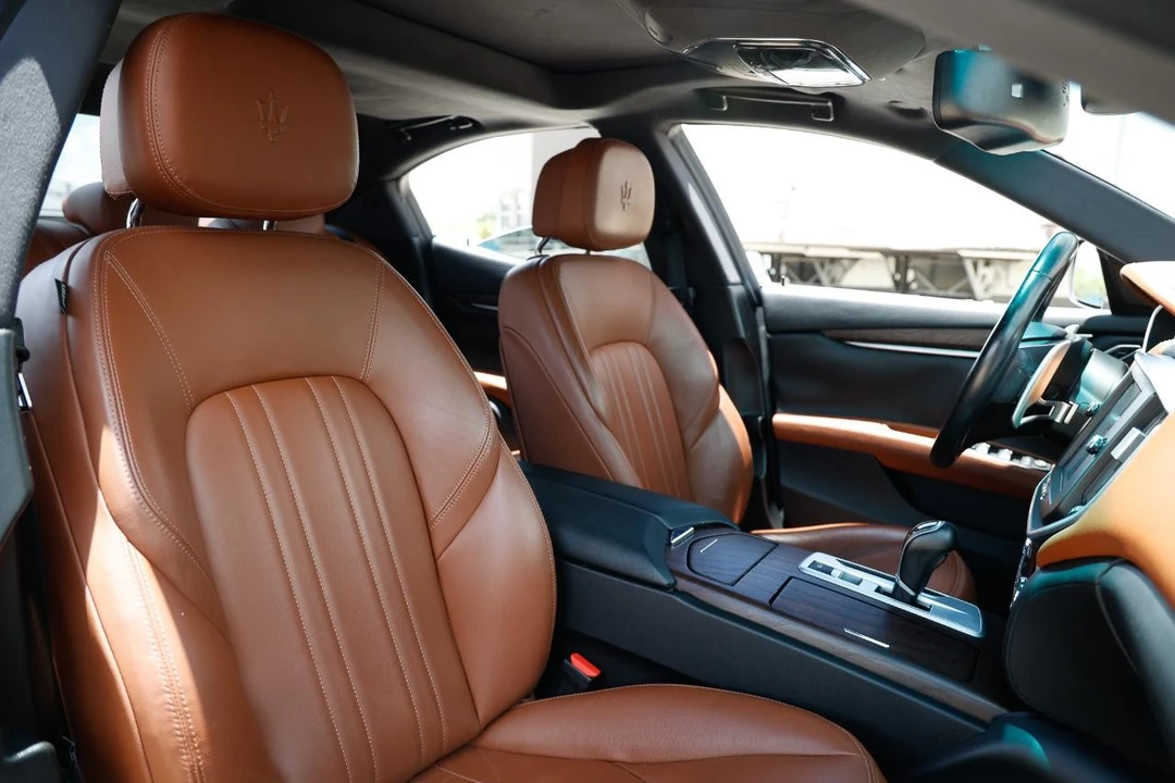 2016 Maserati Ghibli 3rd Gen - Image 16 of 31