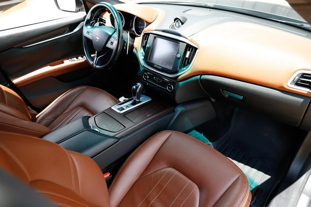 2016 Maserati Ghibli 3rd Gen - Image 18 of 31