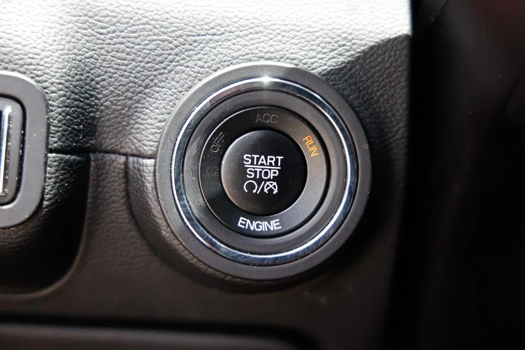 2016 Maserati Ghibli 3rd Gen - Image 28 of 31