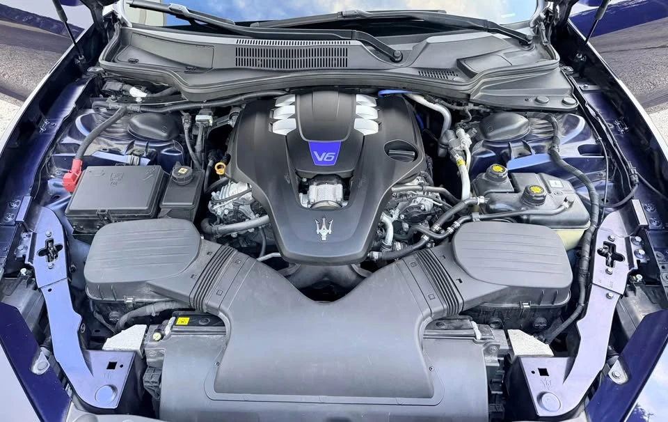 2016 Maserati Ghibli 3rd Gen - Image 16 of 19