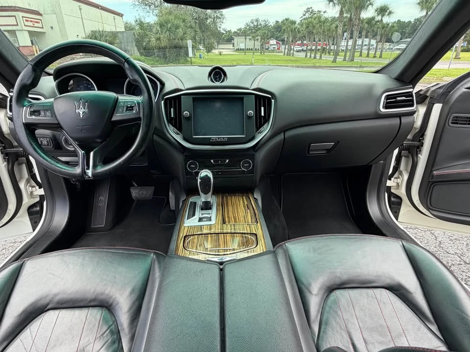 2016 Maserati Ghibli 3rd Gen - Image 17 of 19