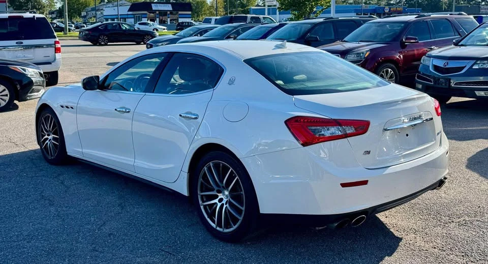 2016 Maserati Ghibli 3rd Gen - Image 7 of 20
