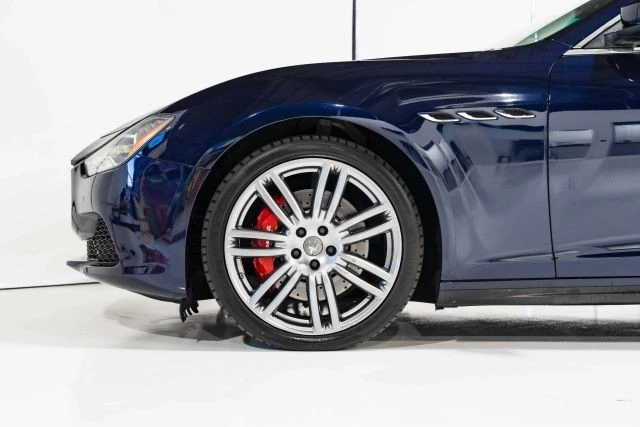 2016 Maserati Ghibli 3rd Gen - Image 9 of 12