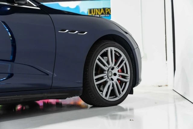 2016 Maserati Ghibli 3rd Gen - Image 17 of 21