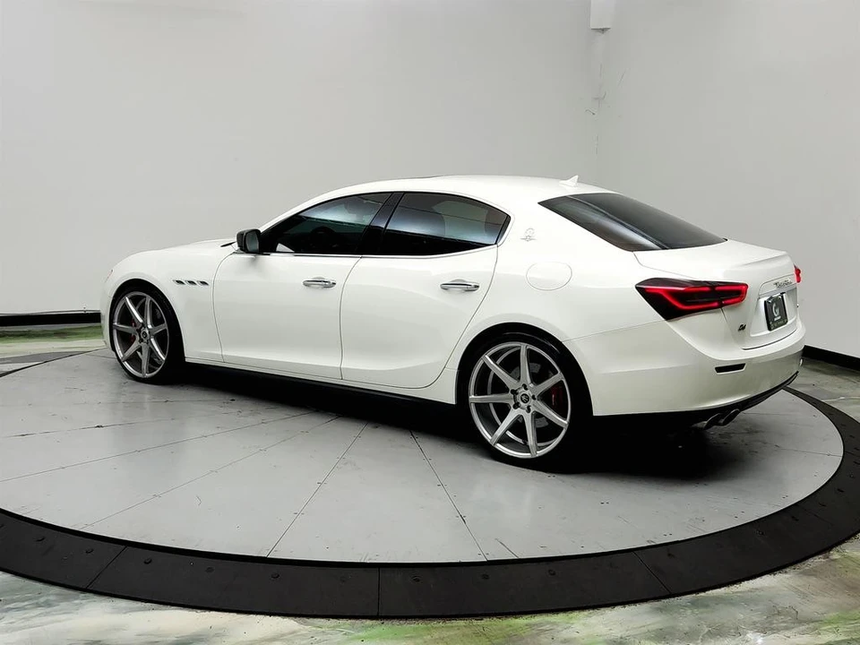 2016 Maserati Ghibli 3rd Gen - Image 7 of 31